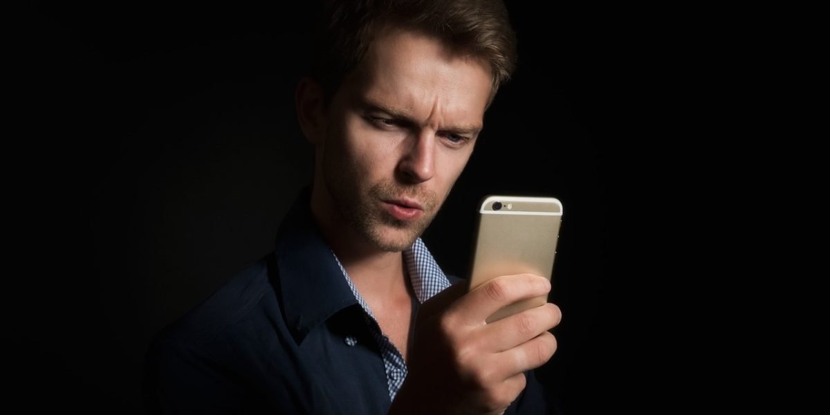 Using a mobile app to manage health can empower individuals to stay organized and adhere to treatment plans.